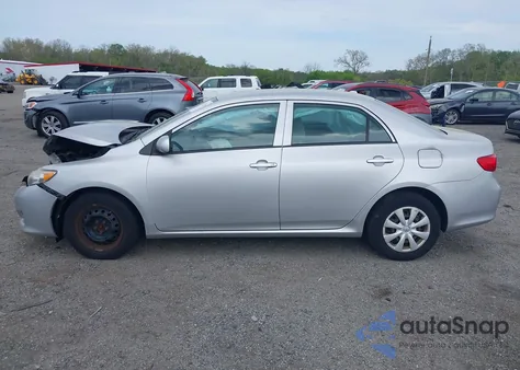 2010 Toyota Corolla Le z USA, uszkodzony, nr VIN 2T1BU4EE7AC258404